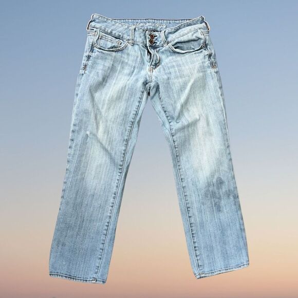 American Eagle Artist Medium Rise Denim Capris Size 6 #27 - Picture 1 of 5